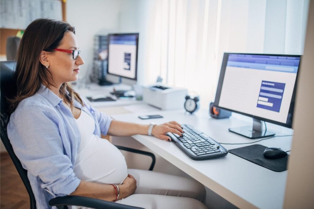 Trudnica na radnom mestu – trudničko bolovanje i radni odnos