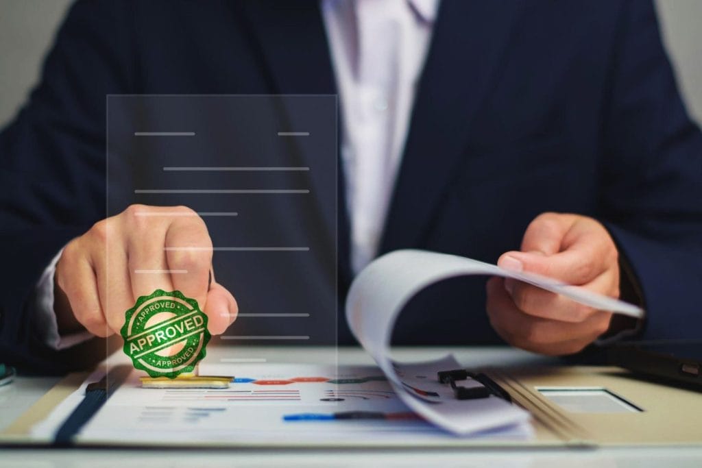 Стручна анализа и валидација на документи при проценка